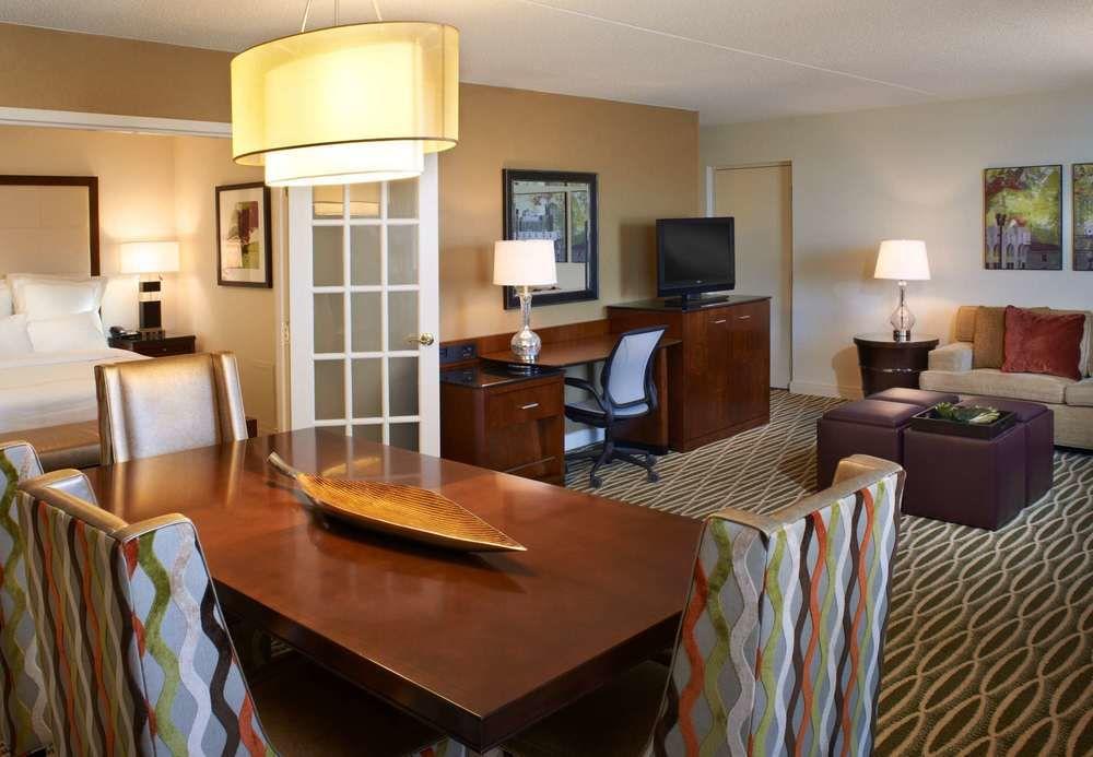 ชาร์ลสตัน แมริออท ทาวน์ เซ็นเตอร์ Hotel ภายนอก รูปภาพ