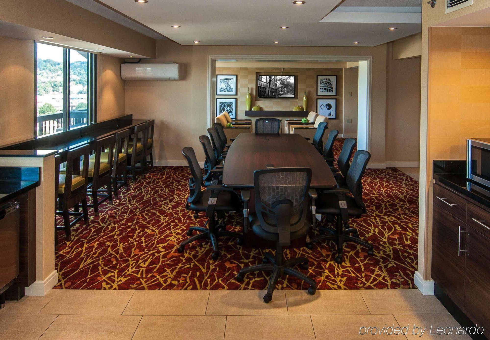 ชาร์ลสตัน แมริออท ทาวน์ เซ็นเตอร์ Hotel ภายนอก รูปภาพ