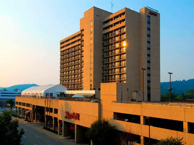 ชาร์ลสตัน แมริออท ทาวน์ เซ็นเตอร์ Hotel ภายนอก รูปภาพ
